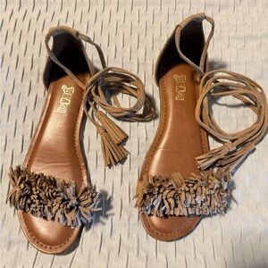 Brash Tan Fringe Women's Sandals